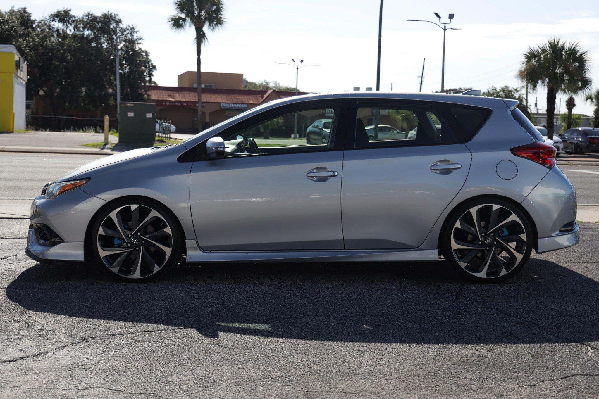 Used 2016 Scion iM FWD image 4