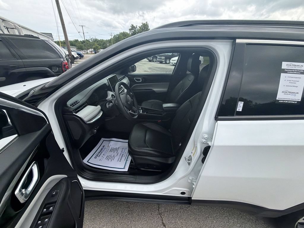 Used 2023 Jeep Compass Limited AWD/4WD image 11