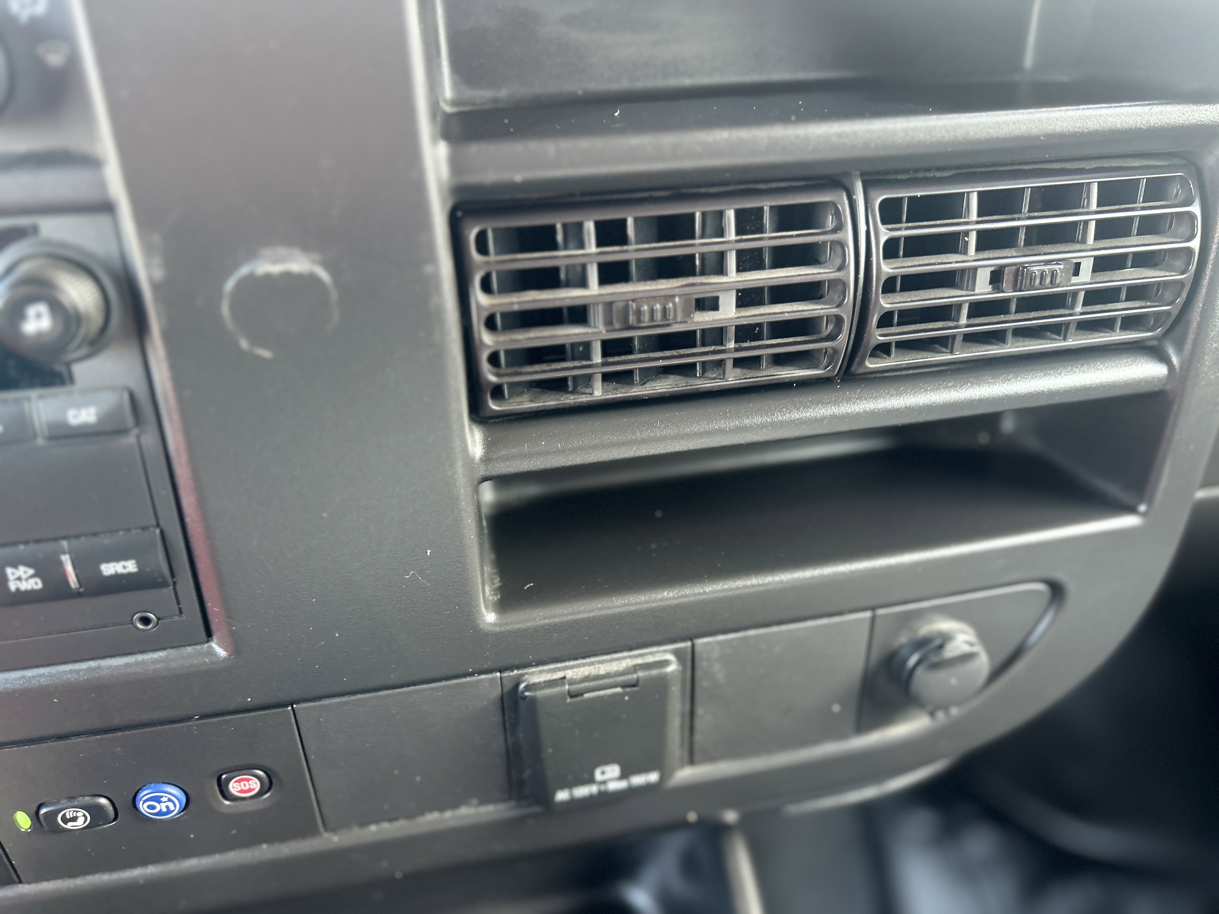 Used 2023 GMC Savana 2500 w/ Driver Convenience Package RWD image 15