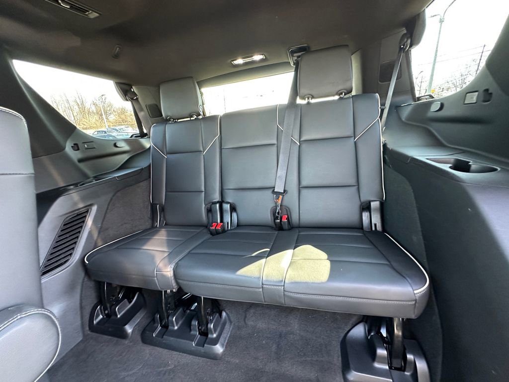Used 2023 Cadillac Escalade Premium Luxury image 22