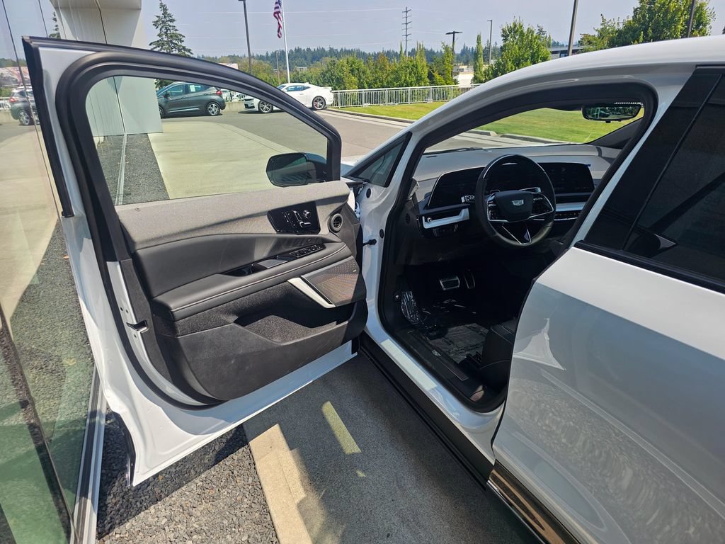 New 2026 Cadillac Optiq Sport 1 AWD/4WD image 18