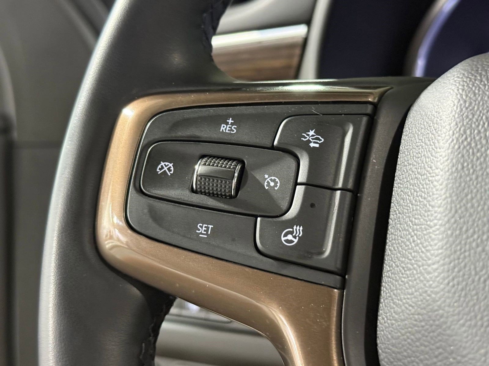 Used 2024 Chevrolet Tahoe High Country image 15