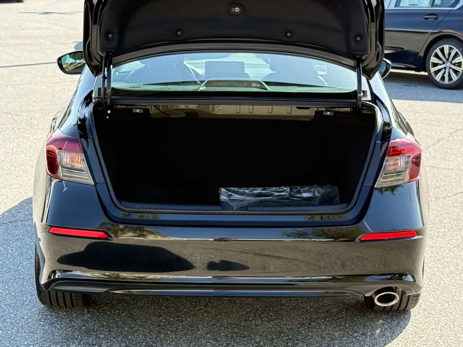 Used 2025 Honda Civic Sport image 17