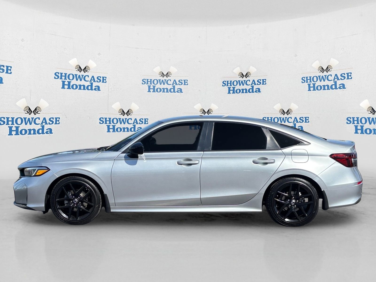 Used 2025 Honda Civic Sport image 4