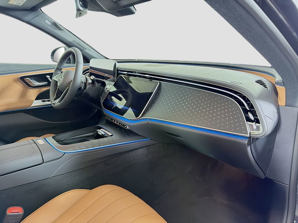 New 2026 Mercedes-Benz E 450 4MATIC Sedan image 31