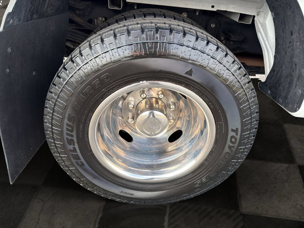 Used 2022 Ford F350 XL w/ STX Appearance Package RWD image 12