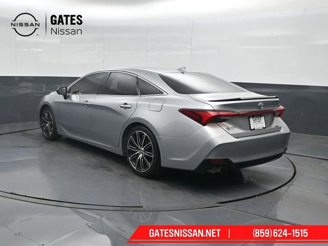 Used 2019 Toyota Avalon XSE FWD image 8