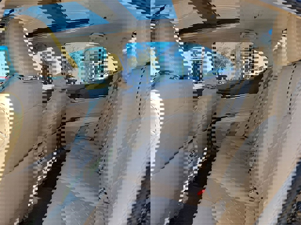 Used 2018 Toyota Camry XLE w/ Driver Assist Package image 13