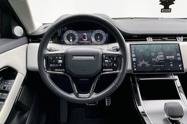 Used 2024 Land Rover Range Rover Evoque Dynamic SE image 8