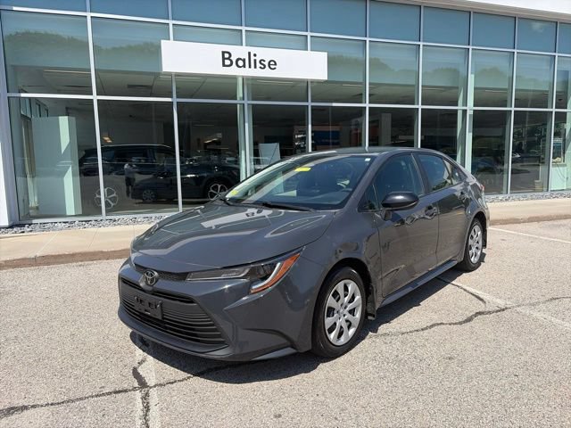 Used 2023 Toyota Corolla LE w/ Carpet Mat Package (TMS) FWD image 2
