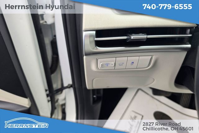 Used 2025 Hyundai Tucson SEL AWD/4WD image 17