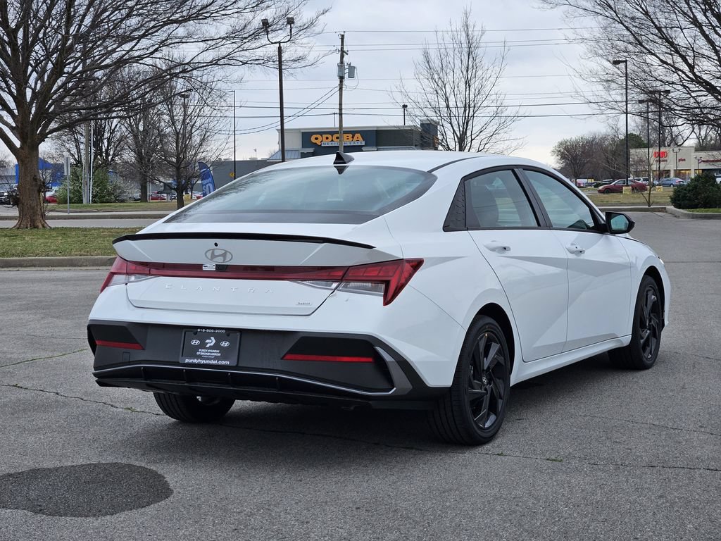 New 2026 Hyundai Elantra SEL FWD image 7