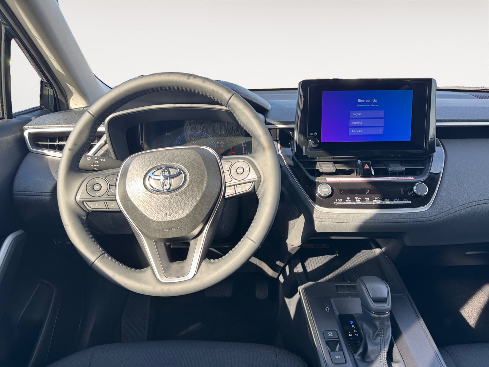 New 2026 Toyota Corolla Cross LE w/ Moonroof Package AWD/4WD image 10