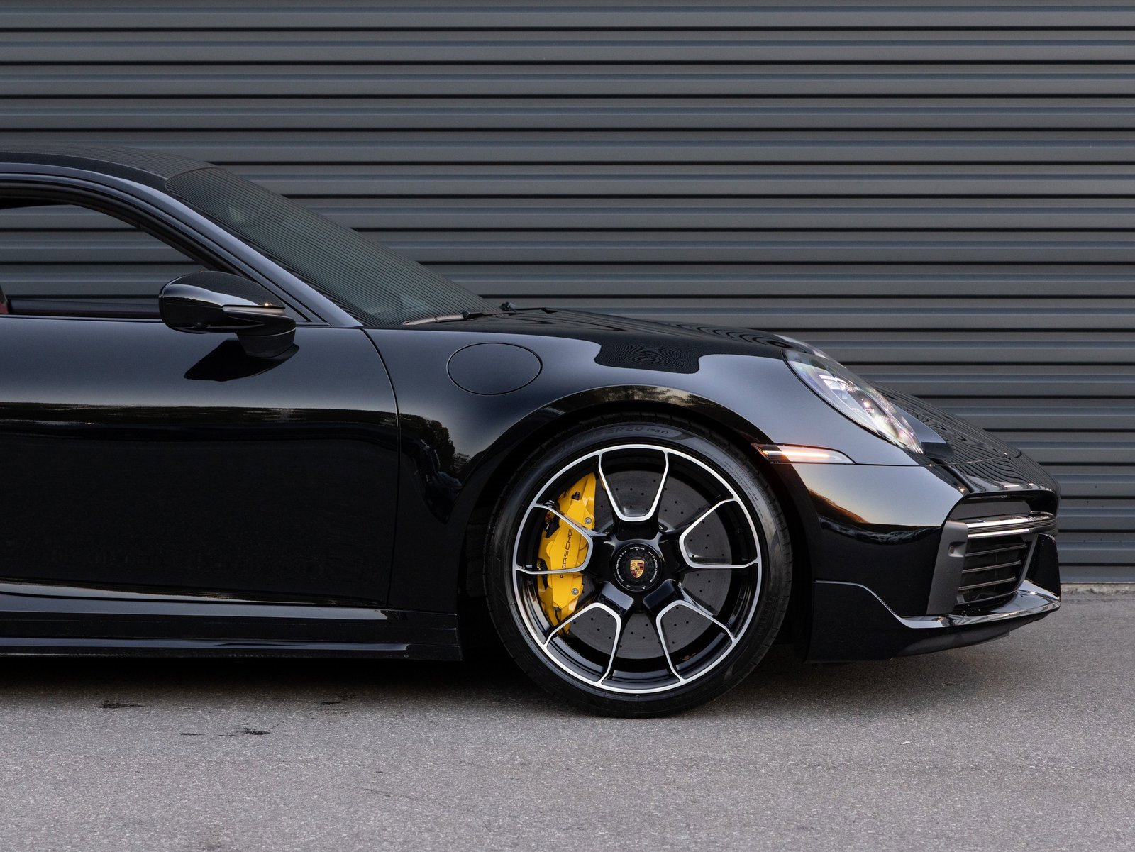 Used 2021 Porsche 911 Turbo S image 9