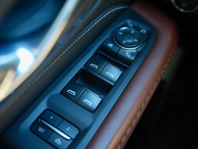 Used 2023 GMC Yukon XL Denali Ultimate image 27