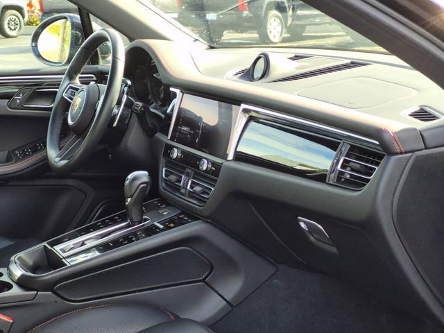 Used 2024 Porsche Macan S image 23