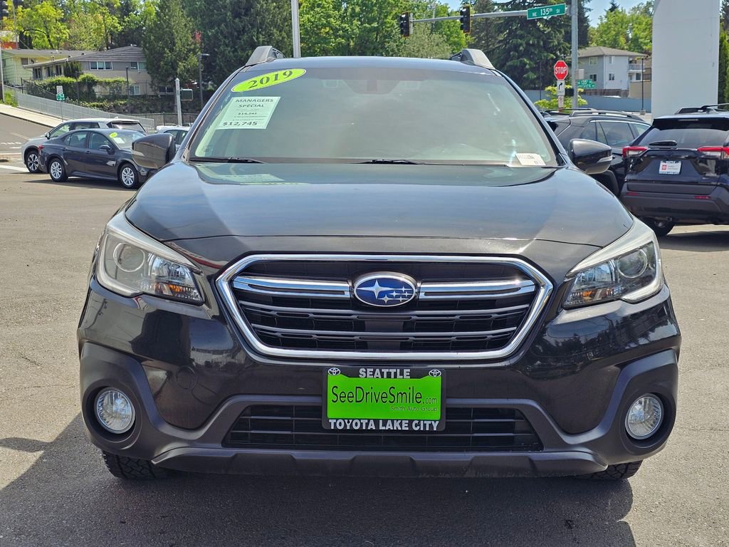 Used 2019 Subaru Outback 2.5i Premium AWD/4WD image 2