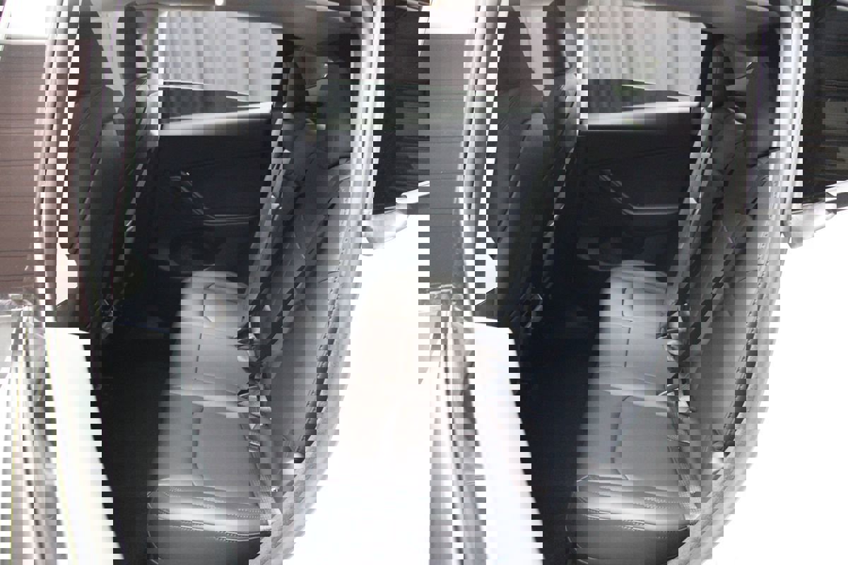 Used 2023 Tesla Model Y Long Range image 23