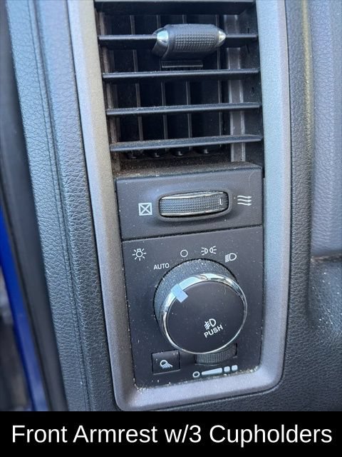 Used 2016 RAM 1500 Express RWD image 33