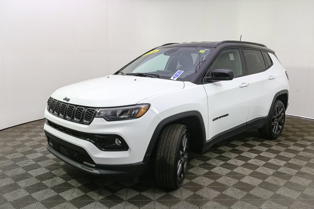 Used 2026 Jeep Compass Limited AWD/4WD image 5
