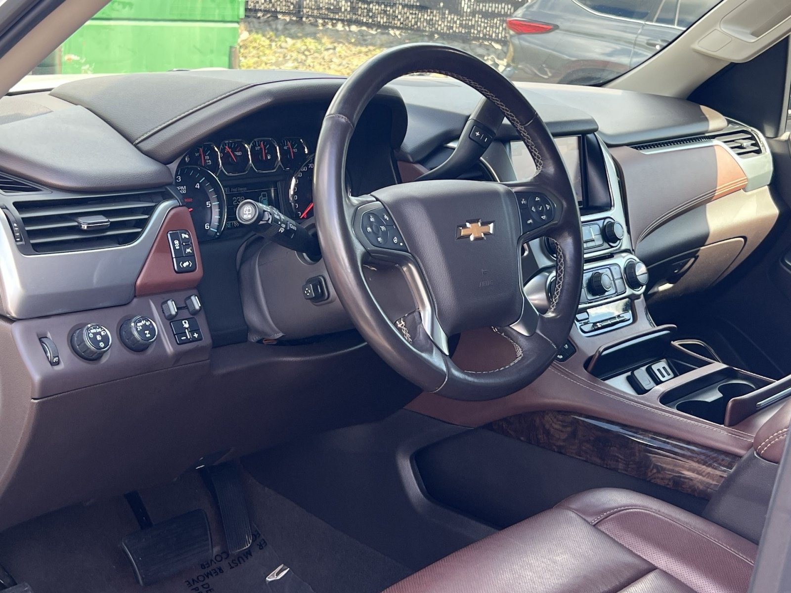 Used 2019 Chevrolet Tahoe Premier w/ RST 6.2L Performance Edition AWD/4WD image 15