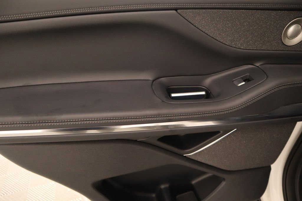 New 2025 Lincoln Navigator Reserve w/ Jet Appearance Package image 18