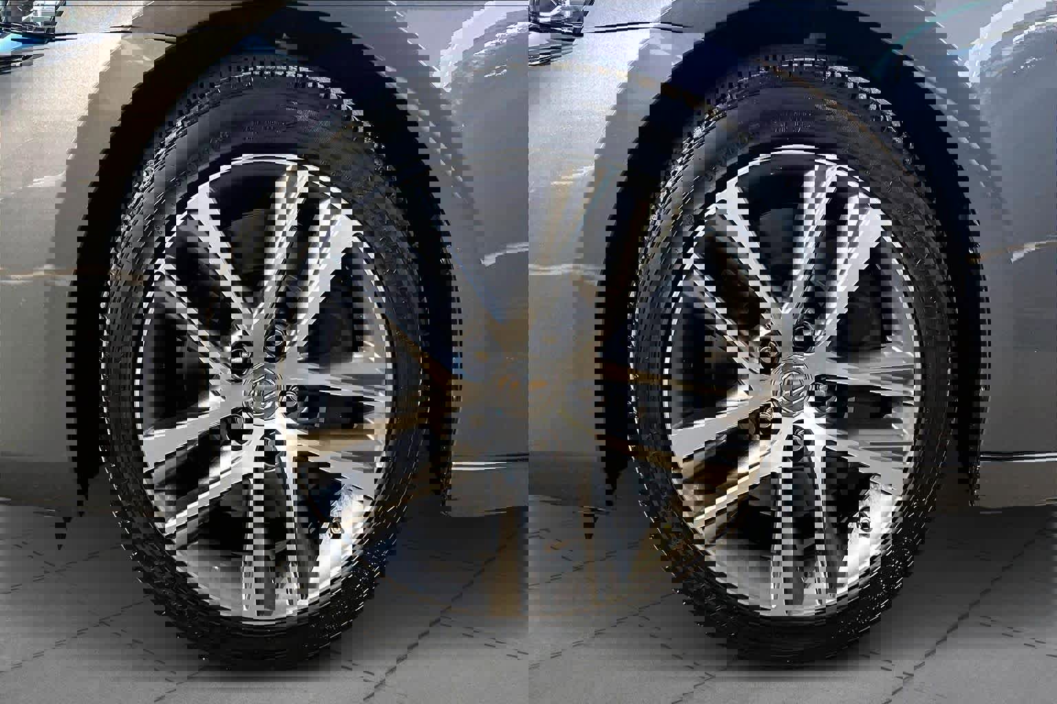 Used 2019 Lexus IS 300 image 10