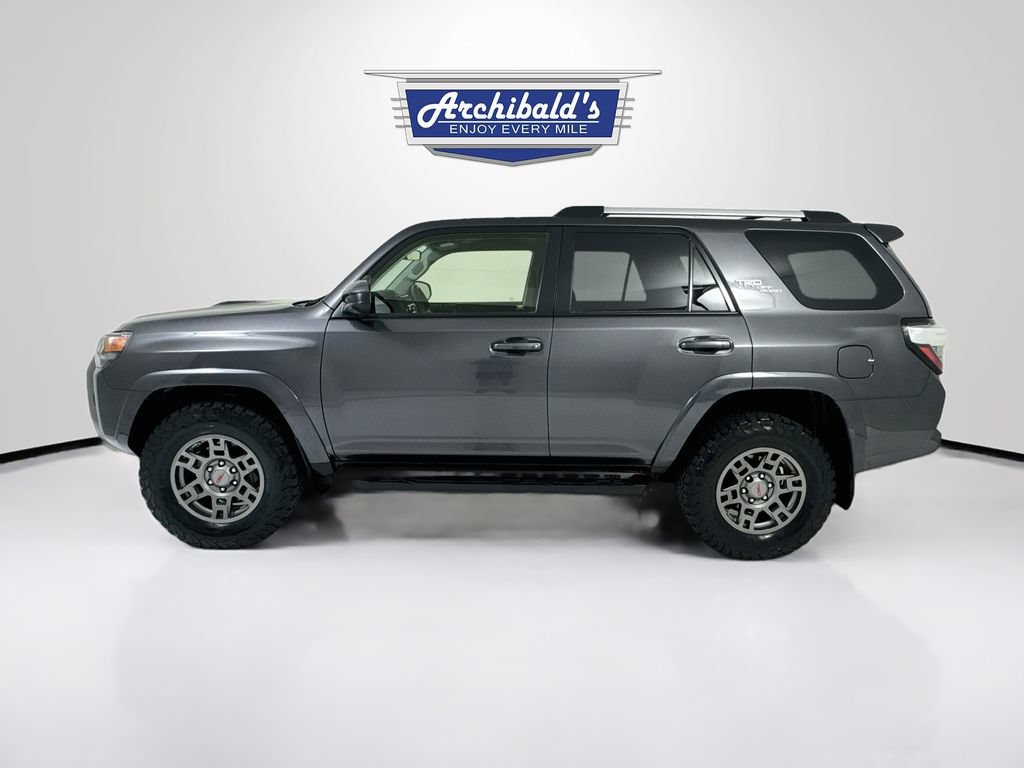 Used 2018 Toyota 4Runner TRD Off-Road w/ TRD Performance Package AWD/4WD image 5