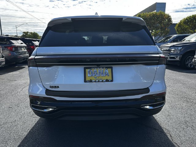 Certified 2024 Lincoln Nautilus Premier AWD/4WD image 6