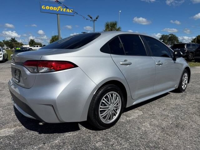 Used 2022 Toyota Corolla LE FWD image 5