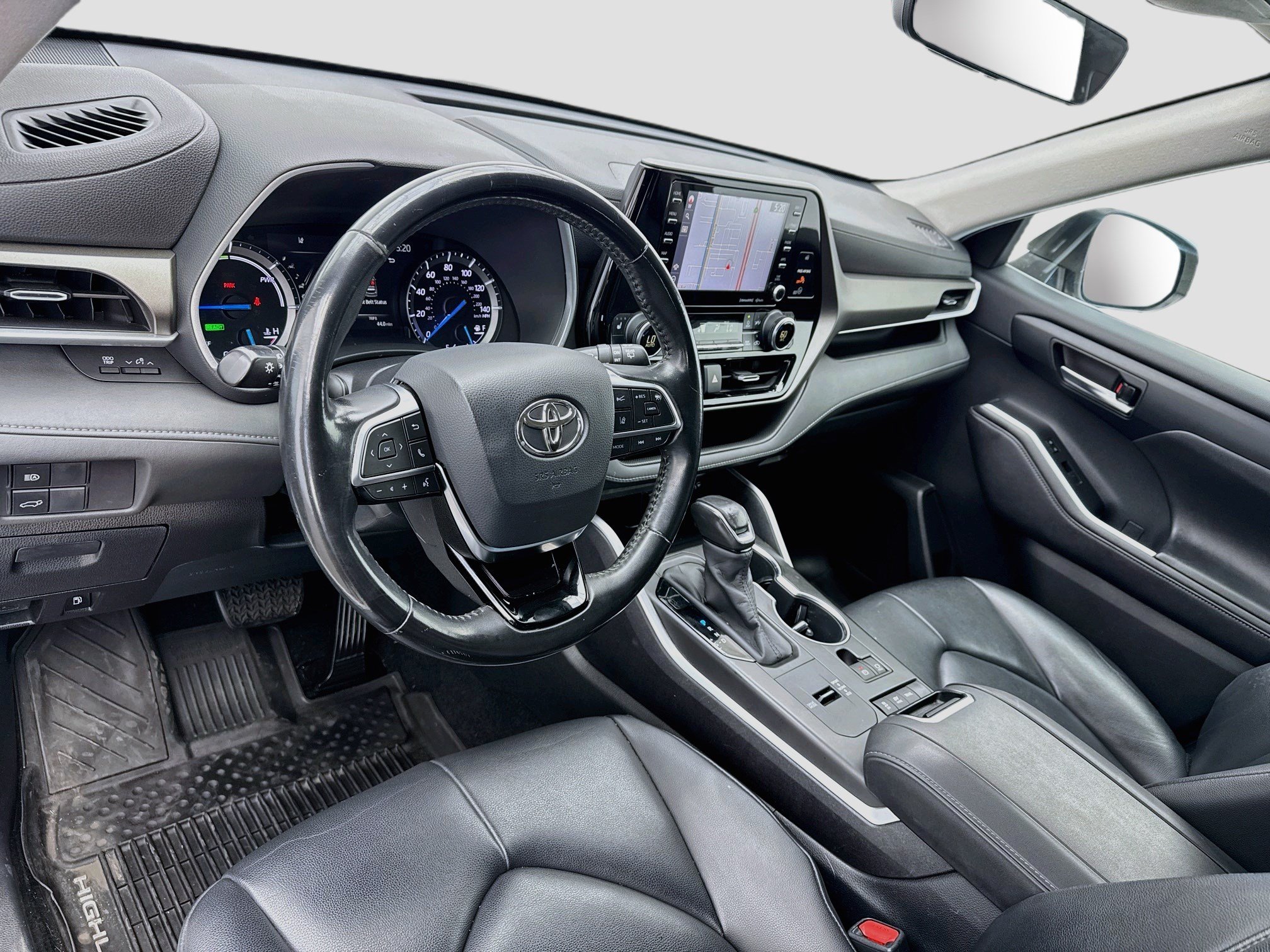 Used 2020 Toyota Highlander XLE AWD/4WD image 7