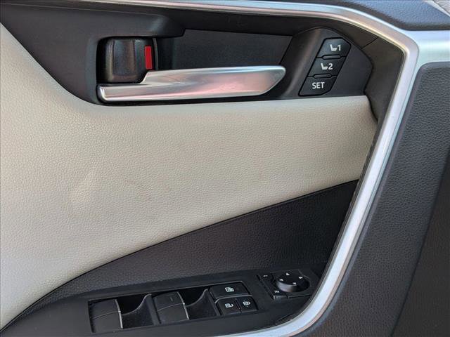 Used 2021 Toyota RAV4 Limited AWD/4WD image 2