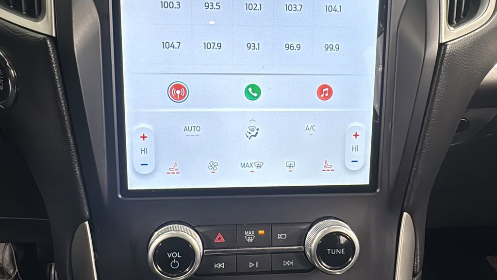 Used 2023 Ford Edge SEL image 26