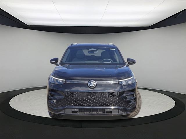 New 2026 Volkswagen Tiguan SE R-Line image 2