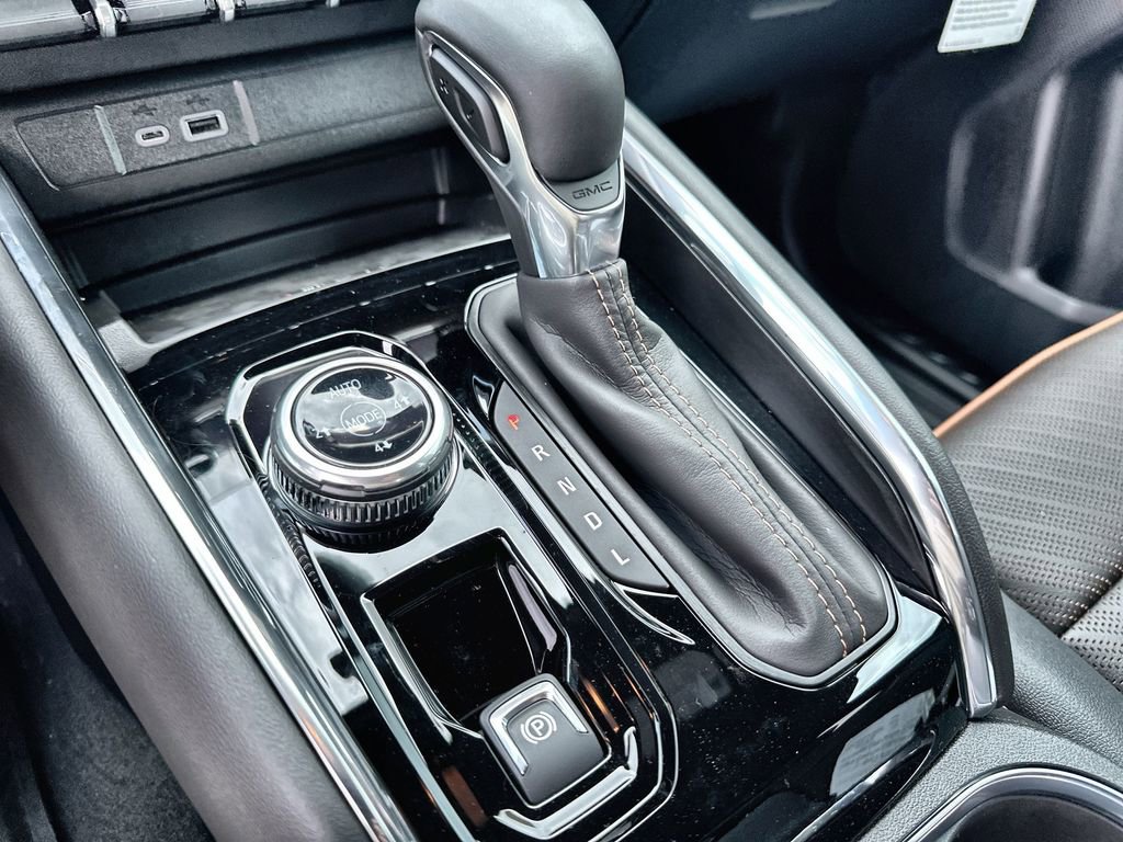 New 2026 GMC Canyon AT4 w/ AT4 Premium Package AWD/4WD image 26