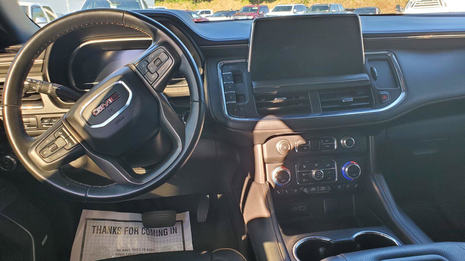 Used 2023 GMC Yukon XL AT4 w/ AT4 Premium Plus Package AWD/4WD image 8