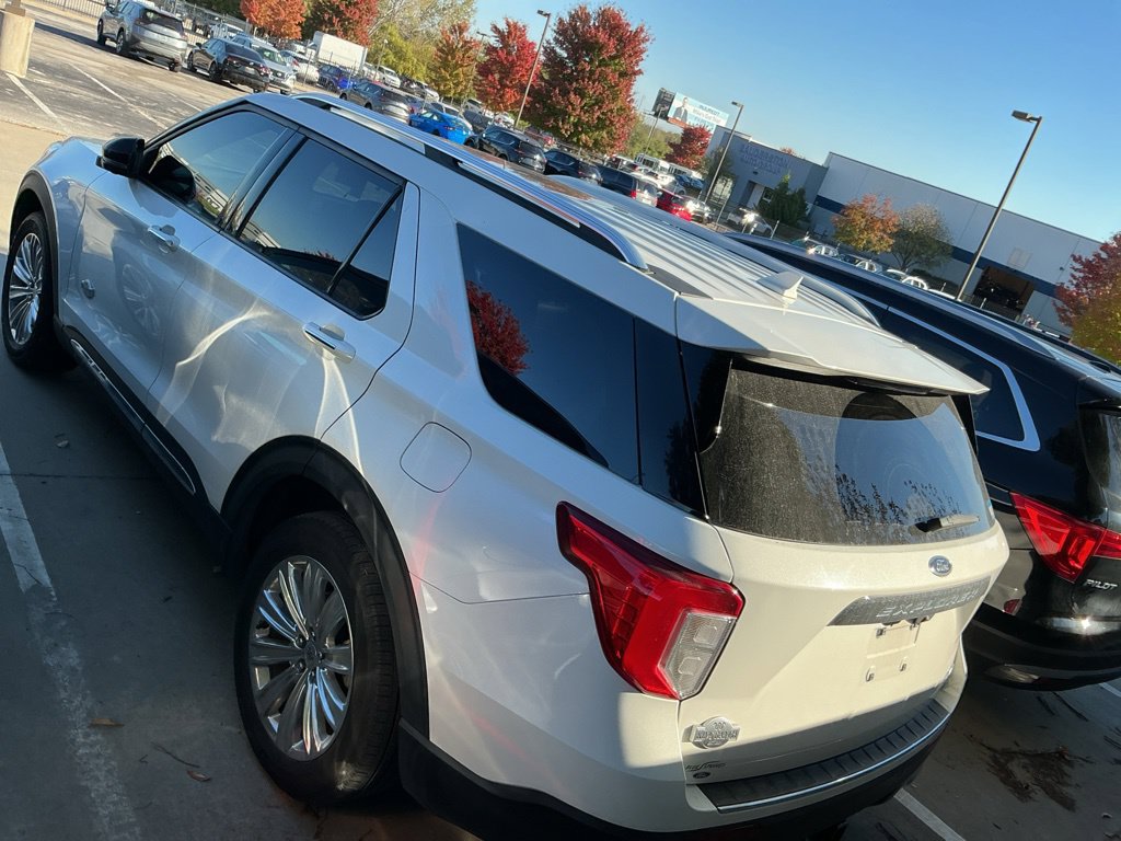 Used 2021 Ford Explorer King Ranch w/ Premium Technology Package AWD/4WD image 7