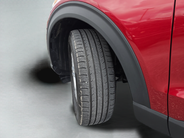 Used 2024 Ford Explorer XLT RWD image 41