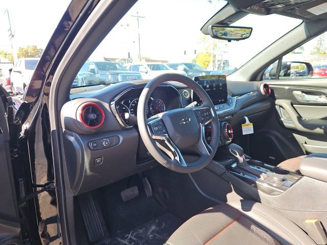 New 2025 Chevrolet Blazer RS w/ Driver Confidence II Package image 25