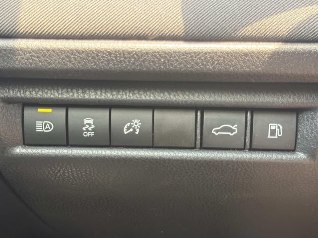 Used 2025 Toyota Camry LE FWD image 22