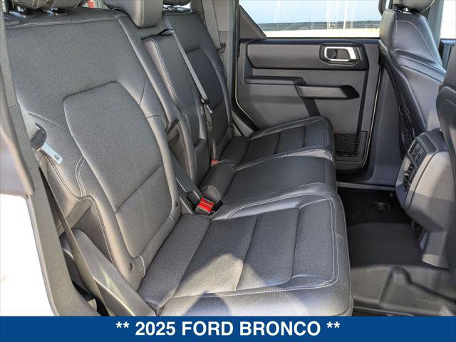 New 2025 Ford Bronco Badlands AWD/4WD image 17