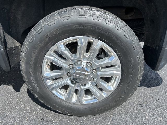 Used 2020 GMC Sierra 2500 Denali w/ Denali Ultimate Package AWD/4WD image 18