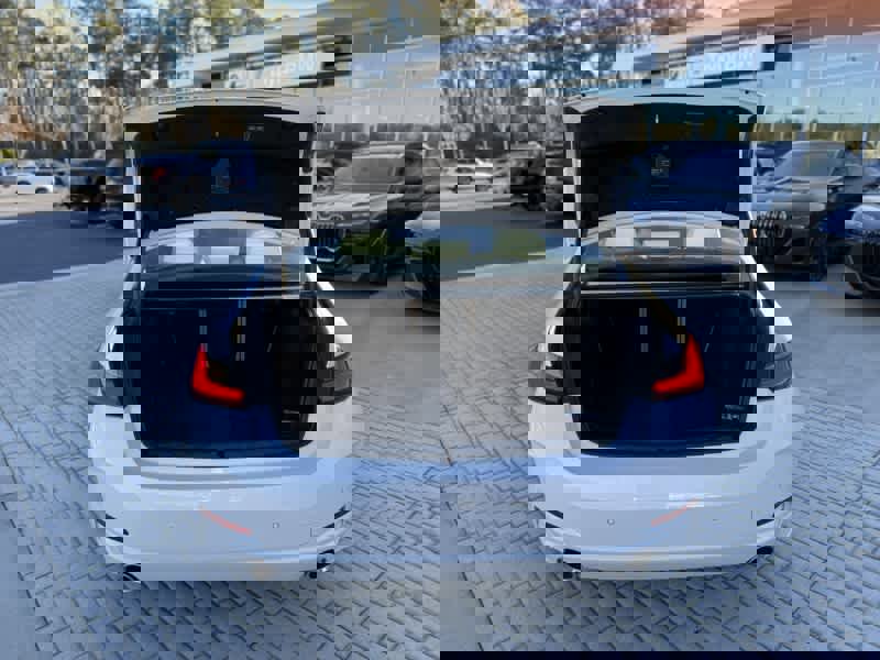 Certified 2025 BMW 330i Sedan w/ Premium Package image 18