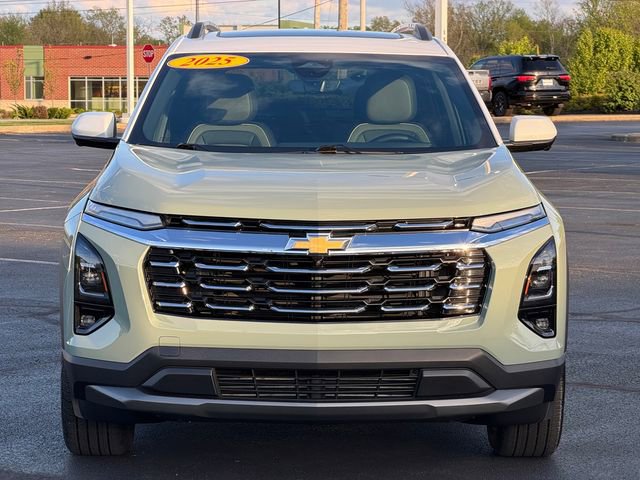Used 2025 Chevrolet Equinox LT w/ Convenience Package II AWD/4WD image 9