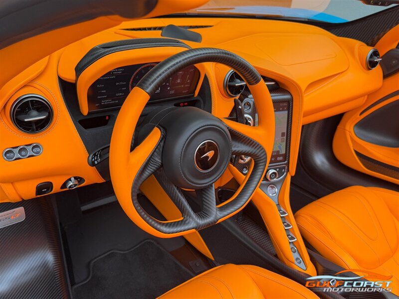 Used 2022 McLaren 765LT RWD image 14