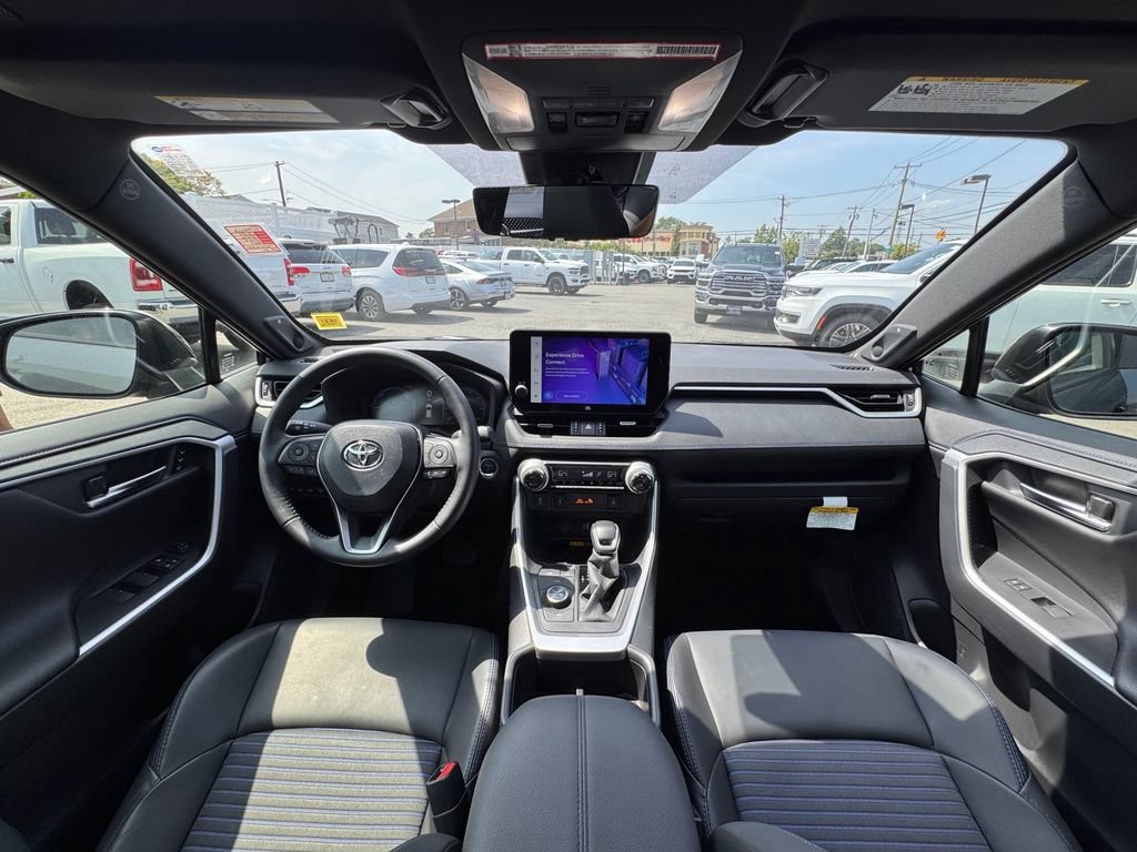Used 2025 Toyota RAV4 XSE w/ Advanced Technology Package AWD/4WD image 11