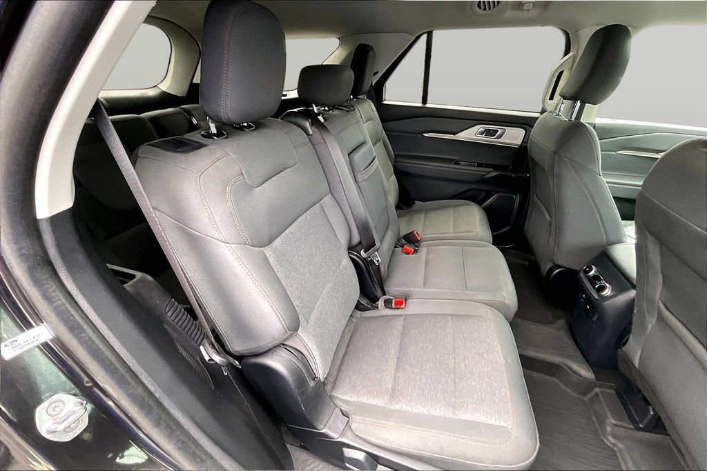 Certified 2025 Ford Explorer Active AWD/4WD image 27