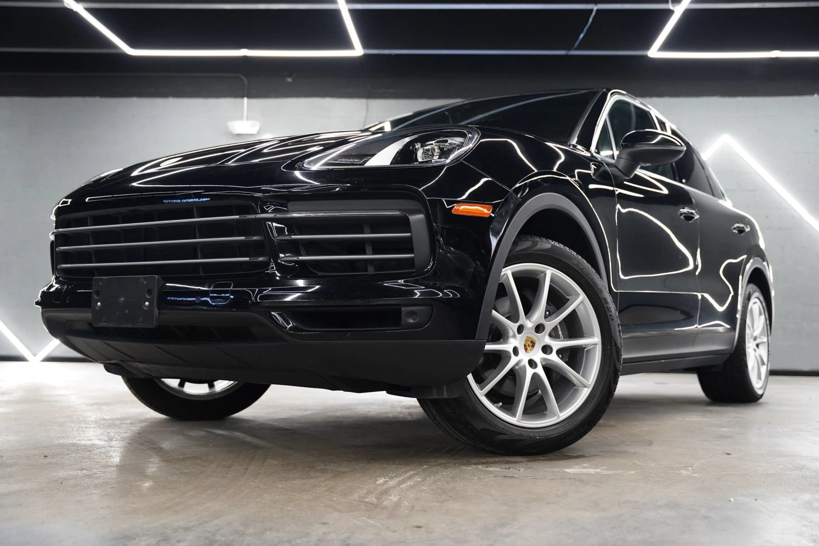 Used 2019 Porsche Cayenne AWD/4WD image 2
