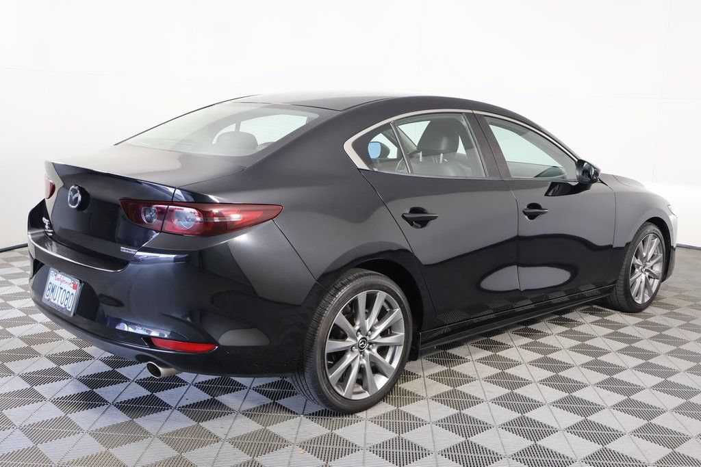 Used 2020 MAZDA MAZDA3 AWD Sedan w/ Select Package image 4