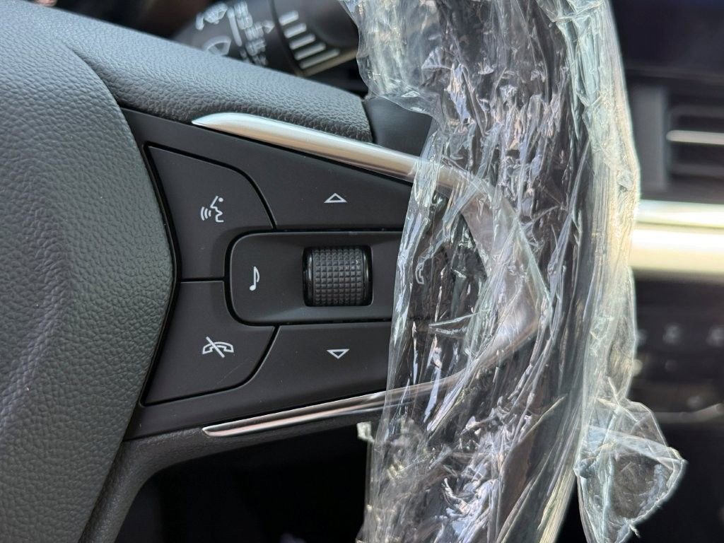 New 2026 Chevrolet Trax LT FWD image 22